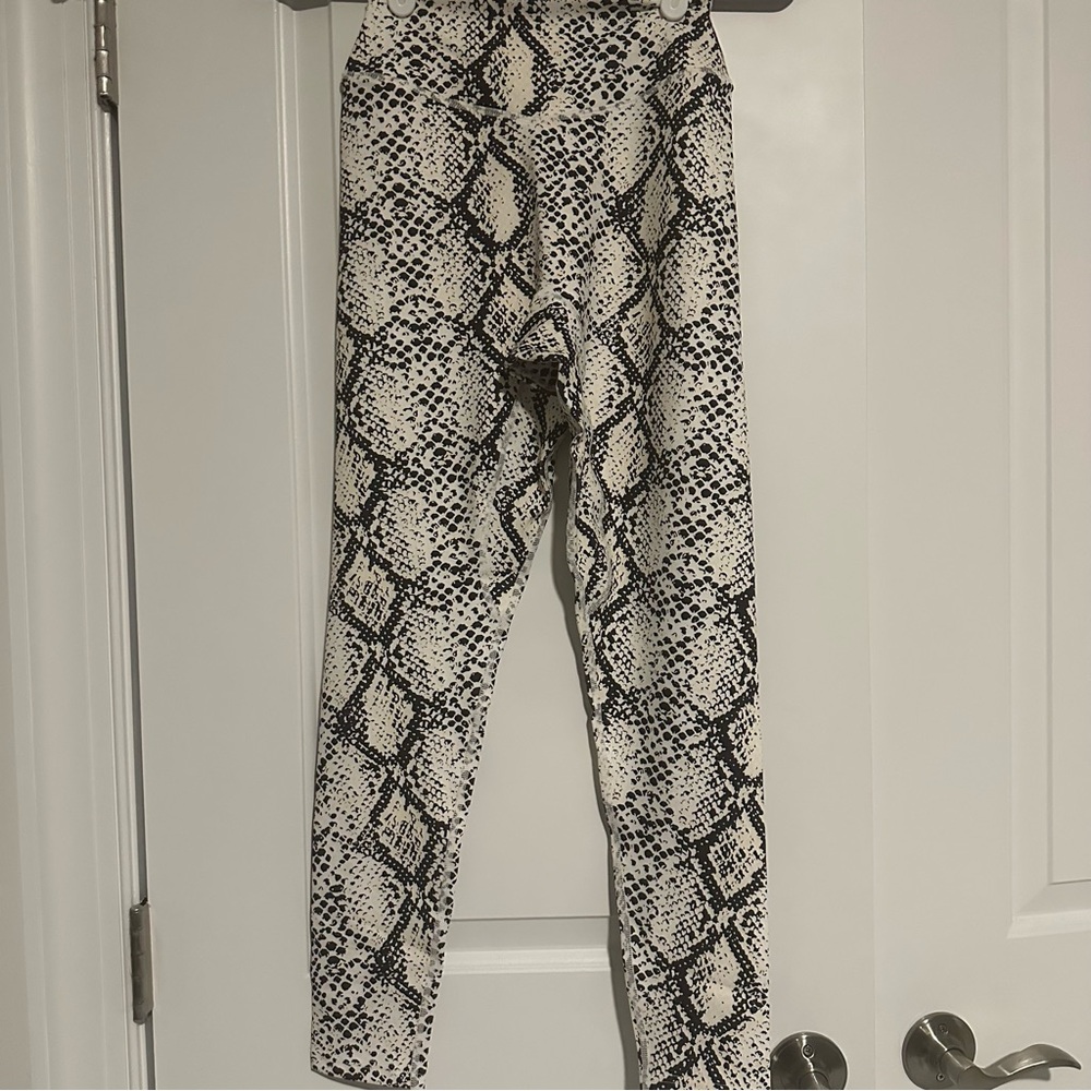 Balance Snakeskin Print Leggings